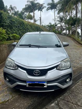 TOYOTA ETIOS 1.5 PLATINUM SEDAN 16V FLEX 4P AUTOMÁTICO TOYOTA ETIOS 1.5 PLATINUM SEDAN 16V FLEX 4P AUTOMÁTICO
